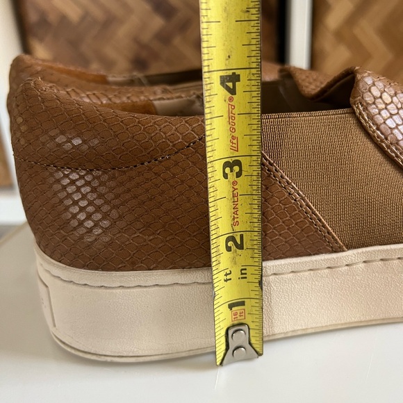 VINCE. - Leather snakeskin platform slip on shoes women’s size 10 - Picture 10 of 11